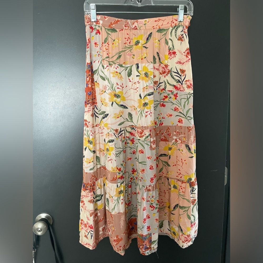 T Tahari Floral Tiered Midi Skirt Size S Boho Spring Summer patchwork - Picture 3 of 8